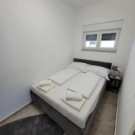 Apartment Harizma *