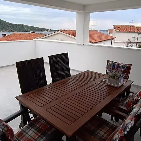 Апартаменты Harizma Примоштен